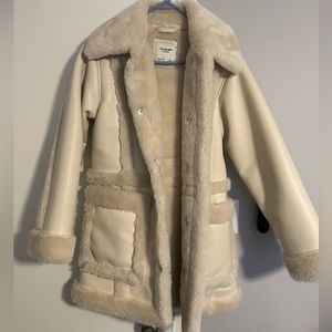Abercrombie & Fitch leather and fur peacoat - Size small.